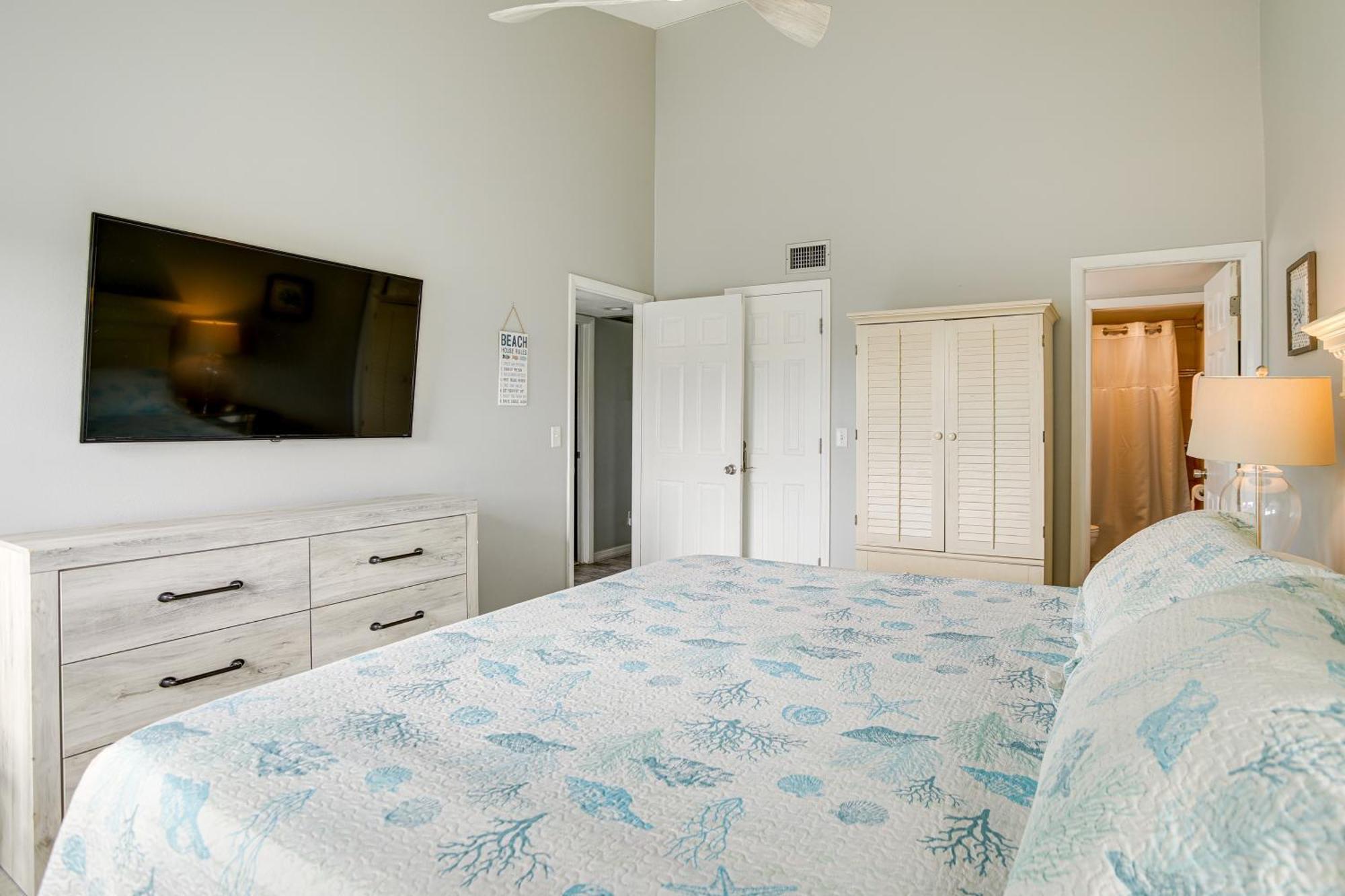 Walk To Beach Condo With Pool In Indian Shores! Clearwater Beach Exterior photo
